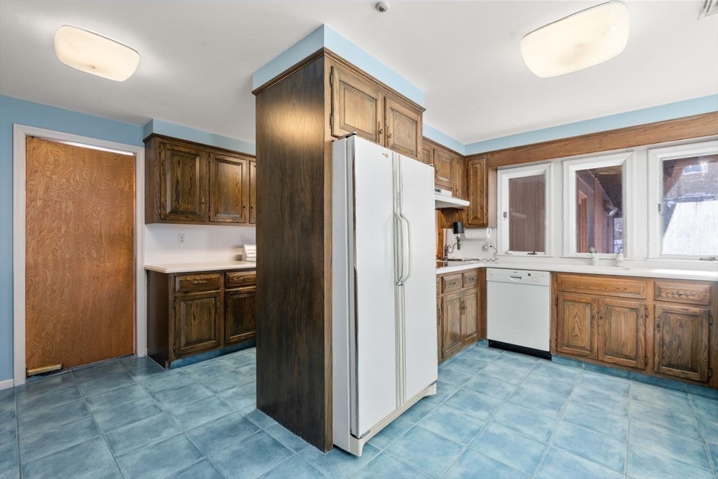 312 Adams Street Quincy, MA 02169 - Photo 24 of 42