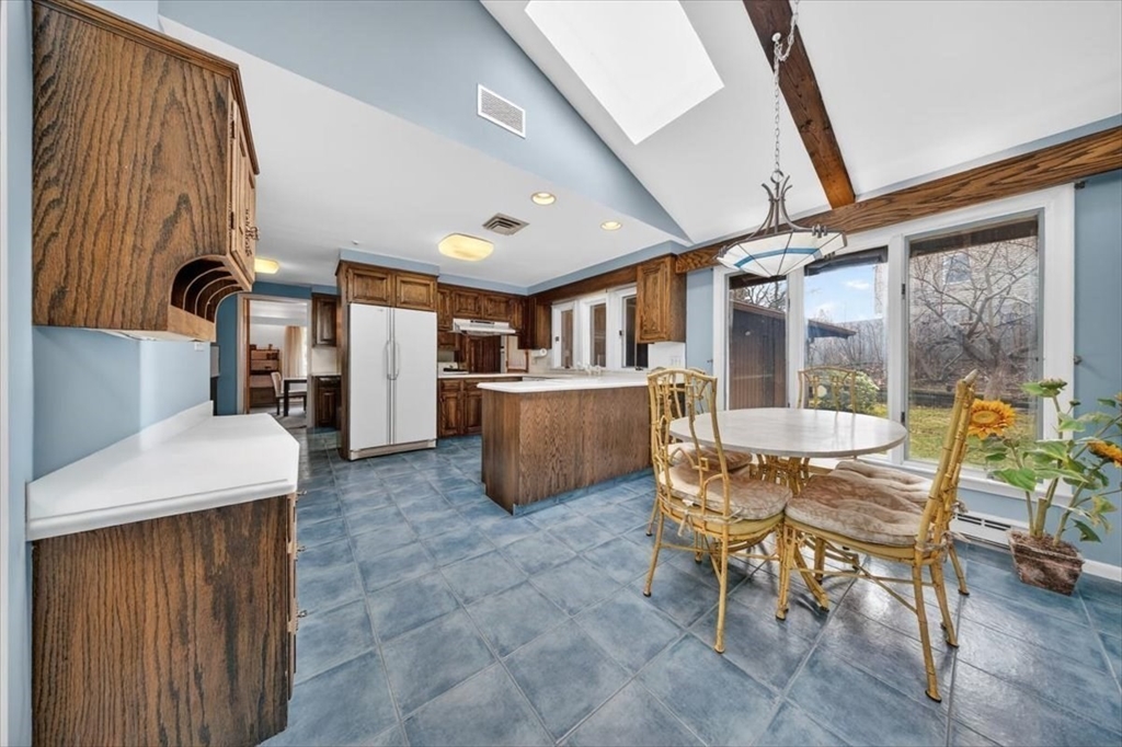 312 Adams Street Quincy, MA 02169 - Photo 7 of 42