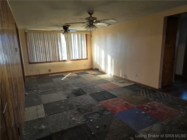 $92,000 | 205 South Harrison Street, Salem, IN 47167