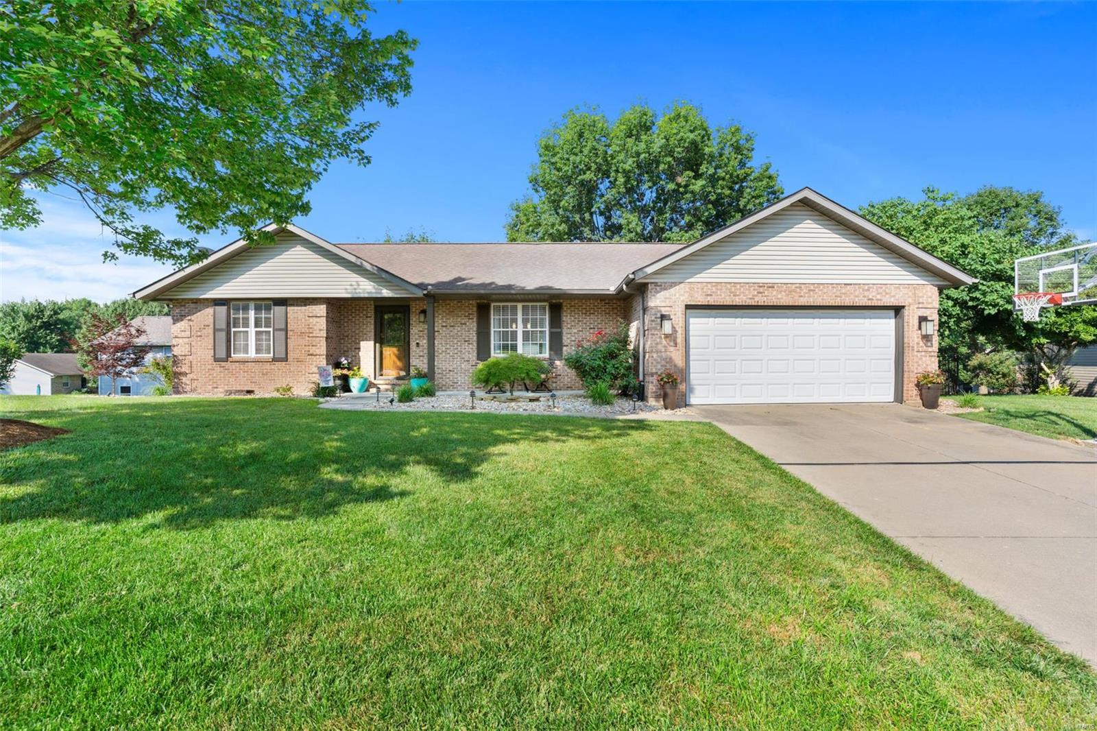 105 North Riebeling Street Columbia, IL 62236 - Photo 33 of 37 Gallery Image 33