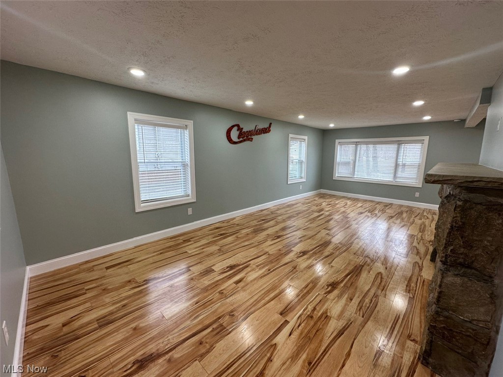 10260 West Pleasant Valley Road Parma, OH 44130 - Photo 9 of 34 Living room, Cleveland sign included with home purchase