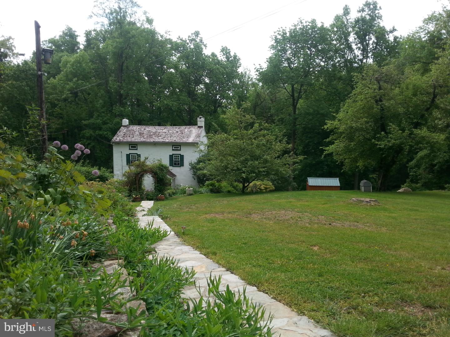 1682 Hilltop Road Spring City, PA 19475 - Photo 22 of 25 Exterior Front