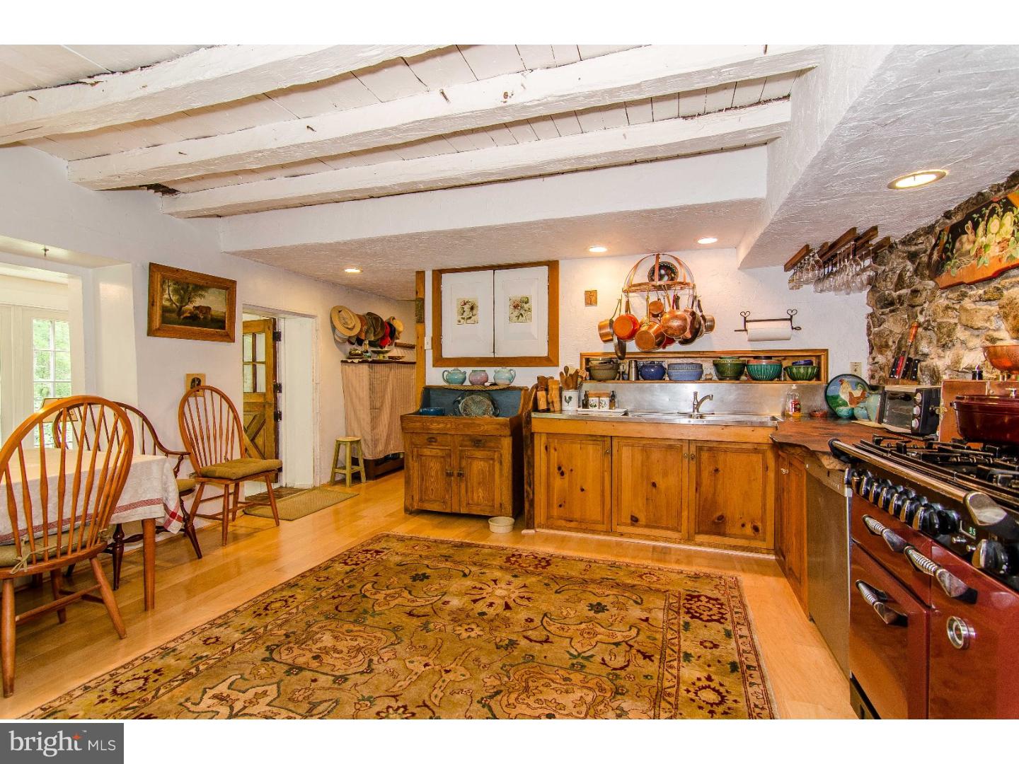 1682 Hilltop Road Spring City, PA 19475 - Photo 5 of 25 Kitchen