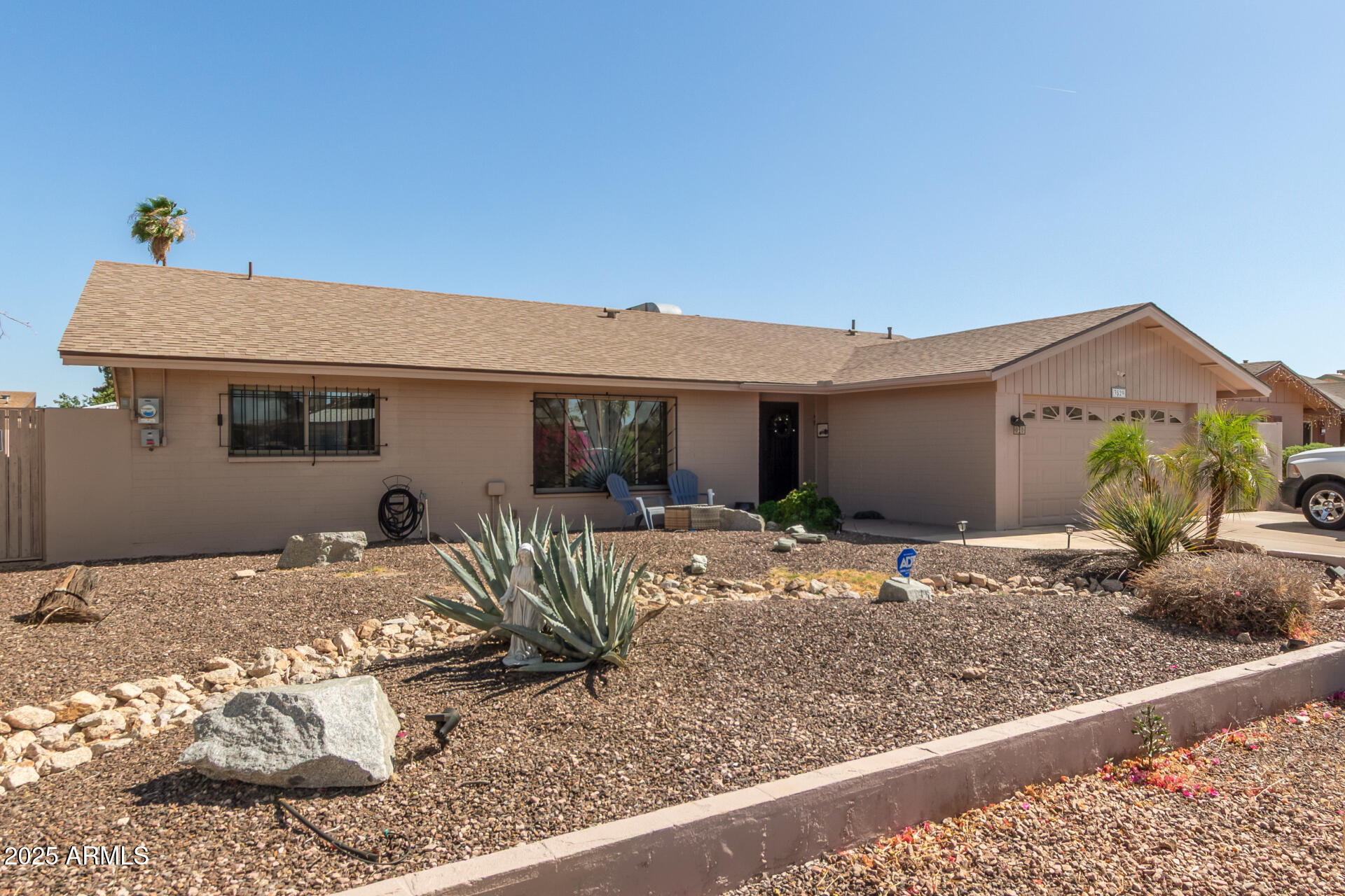 3529 West St Moritz Lane Phoenix, AZ 85053 - Photo 3 of 34 a view of a house with a patio