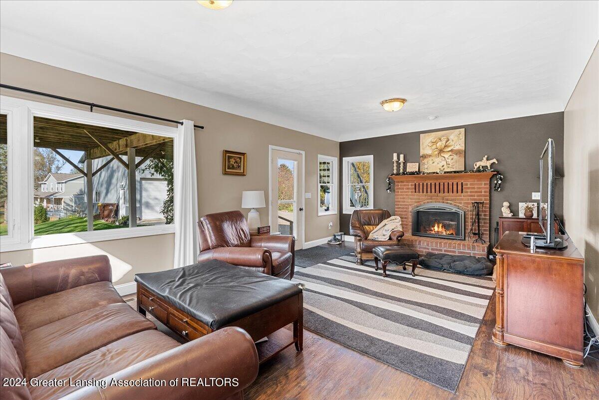 8647 Coleman Road Haslett, MI 48840 - Photo 15 of 49 34-Media Jett - 34