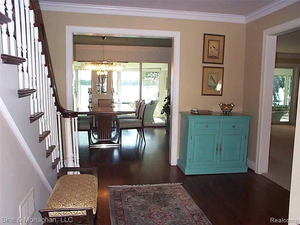 962 North Riverside Avenue St. Clair, MI 48079 - Photo 30 of 99 30 FOYER 3 962 N RIVERSIDE.JPG