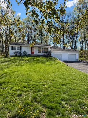 $565,000 | 24 Webb Circle, Monroe, CT 06468