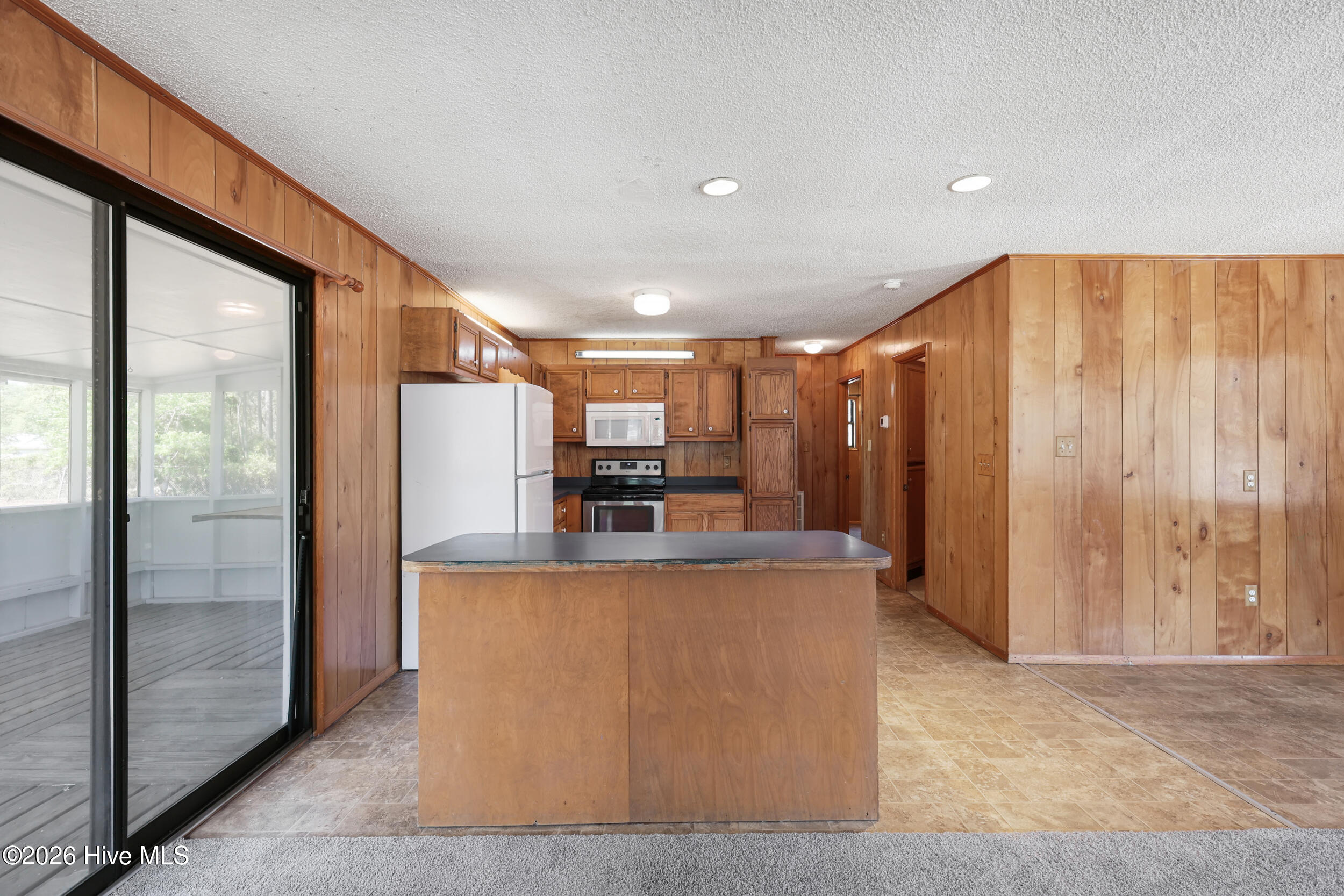 1021 Filmore Road Southport, NC 28461 - Photo 12 of 88 Kitchen