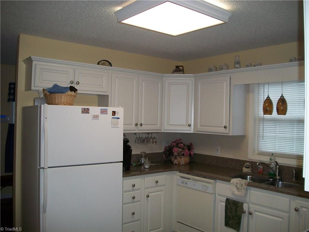 5997 Weant Road Archdale, NC 27263 - Photo 4 of 30 Gallery Image 4