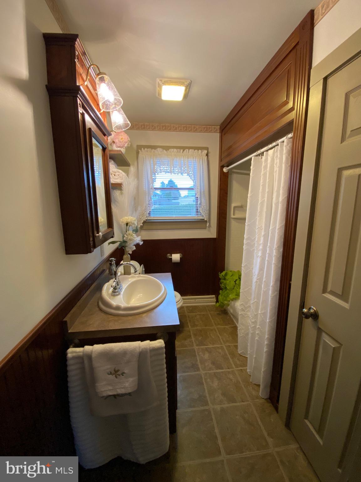 45 Clay Slate Road Oley, PA 19547 - Photo 20 of 37 Full Bath