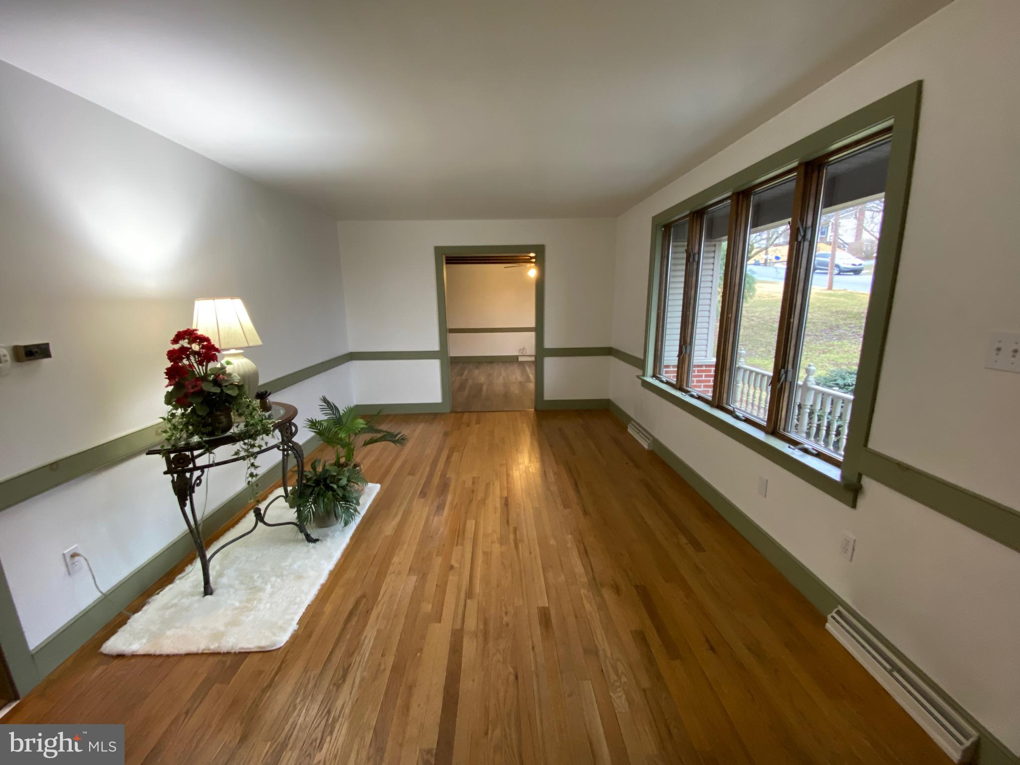 45 Clay Slate Road Oley, PA 19547 - Photo 4 of 37 Living Room