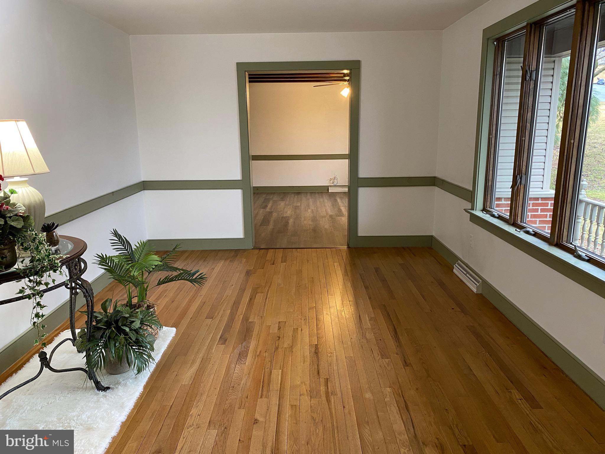 45 Clay Slate Road Oley, PA 19547 - Photo 5 of 37 Living Room