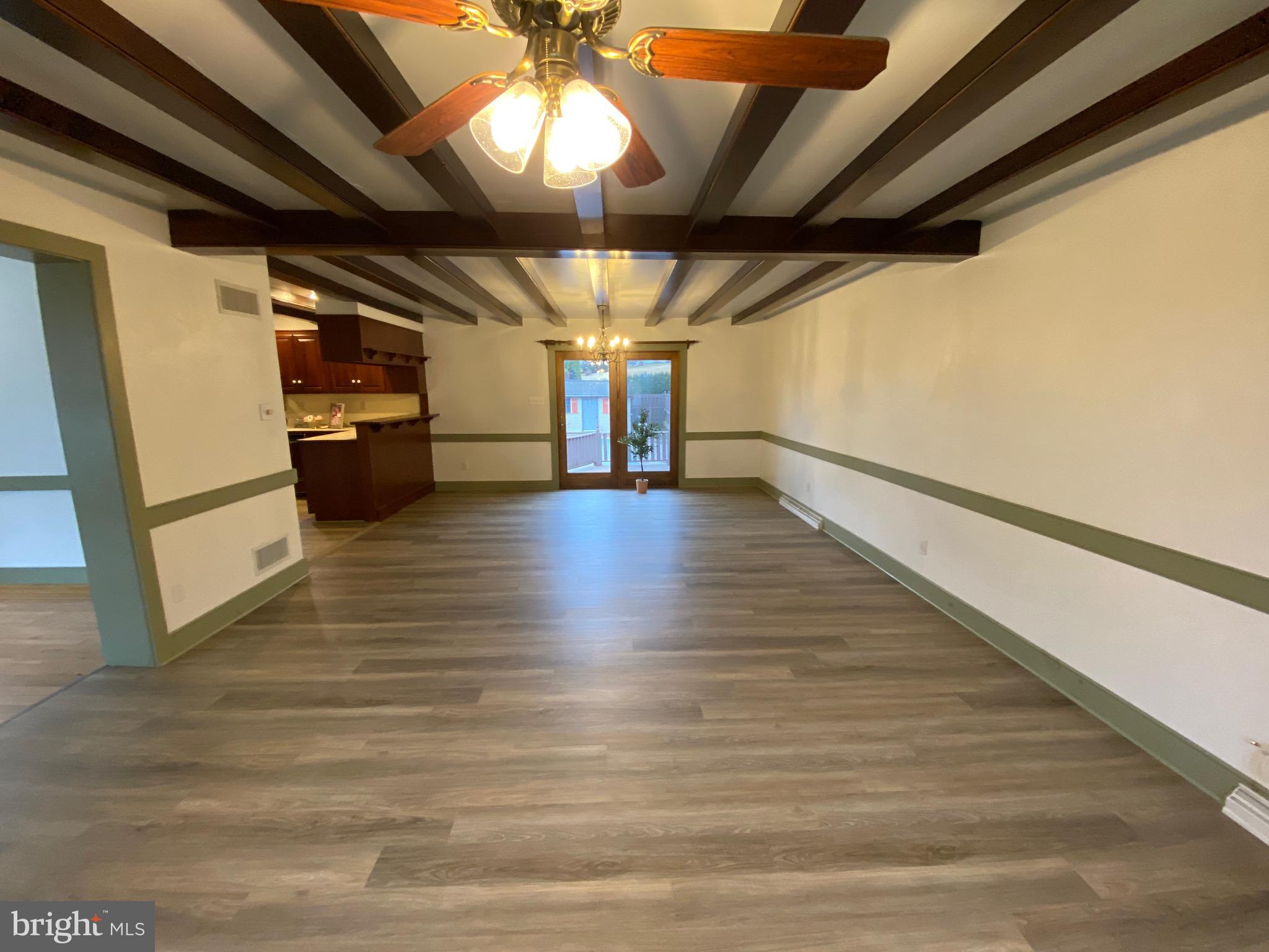 45 Clay Slate Road Oley, PA 19547 - Photo 9 of 37 Dining/Family Room Combo