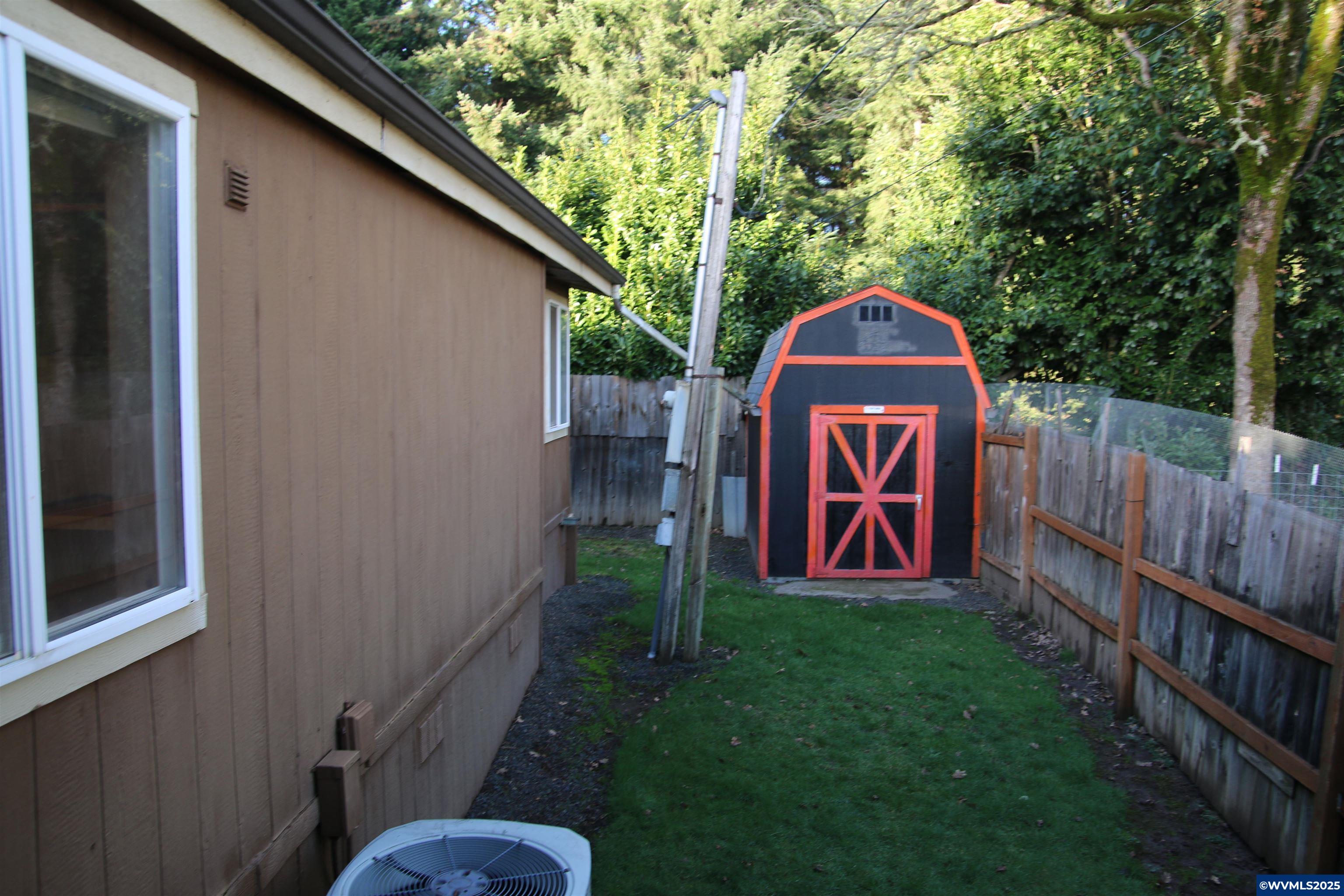 872 Northwest North Albany Road Albany, OR 97321 - Photo 19 of 22