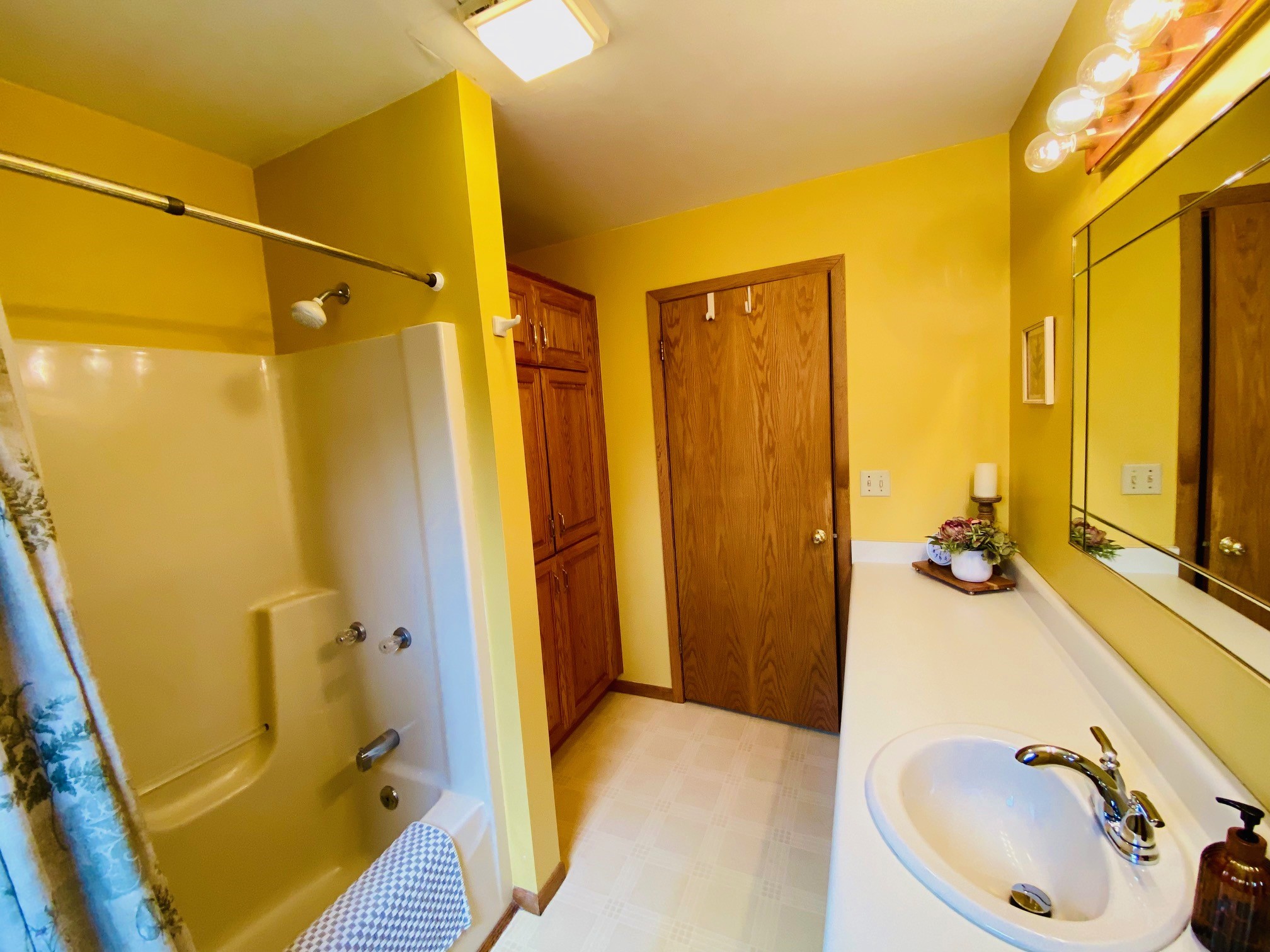 8748 East Flowage Lane Gordon, WI 54838 - Photo 9 of 40 Main Level bathroom
