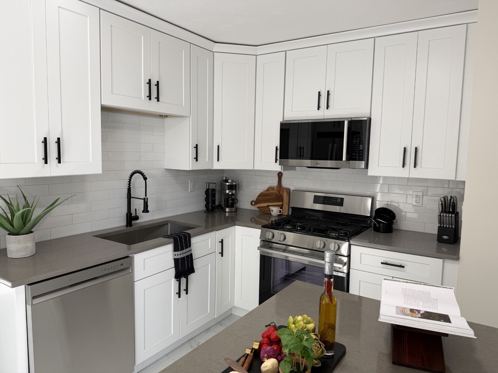 47 Ideal Road Worcester, MA 01604 - Photo 14 of 27