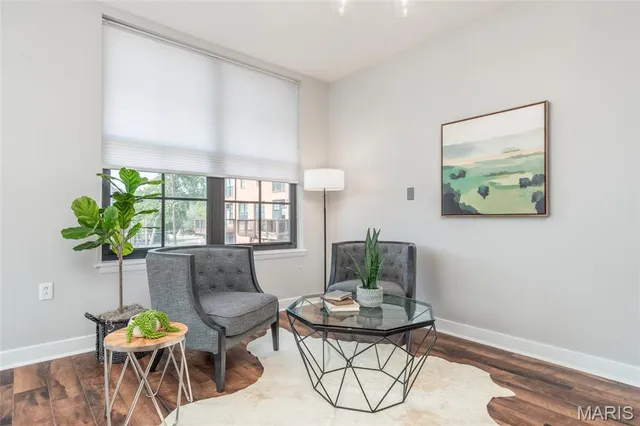 $279,900 | 4256 Olive Street, Unit 4256, St. Louis, MO 63108