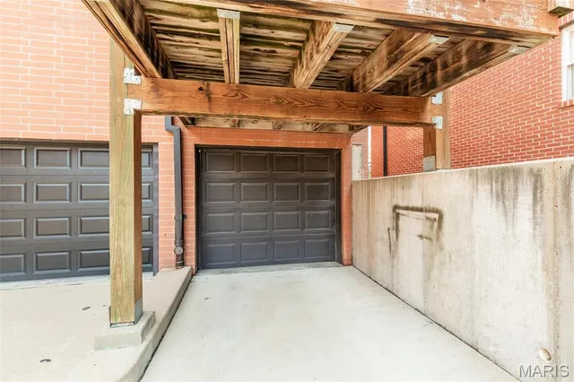 $279,900 | 4256 Olive Street, Unit 4256, St. Louis, MO 63108