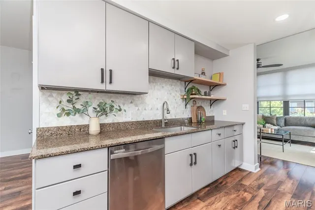 $279,900 | 4256 Olive Street, Unit 4256, St. Louis, MO 63108