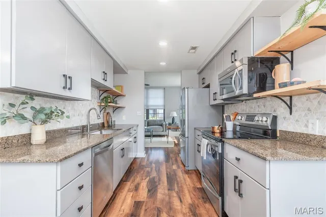 $279,900 | 4256 Olive Street, Unit 4256, St. Louis, MO 63108