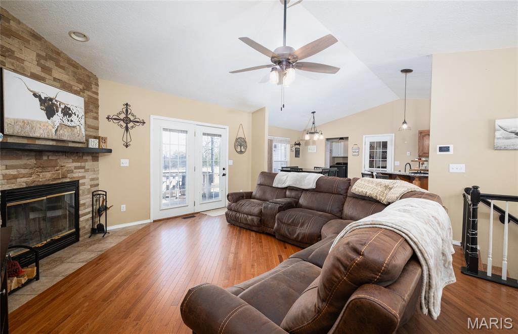 37118 Willow Road Plato, MO 65552 - Photo 4 of 45