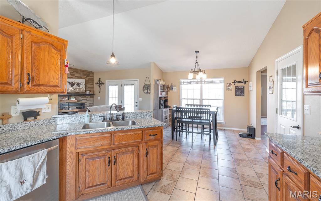 37118 Willow Road Plato, MO 65552 - Photo 9 of 45