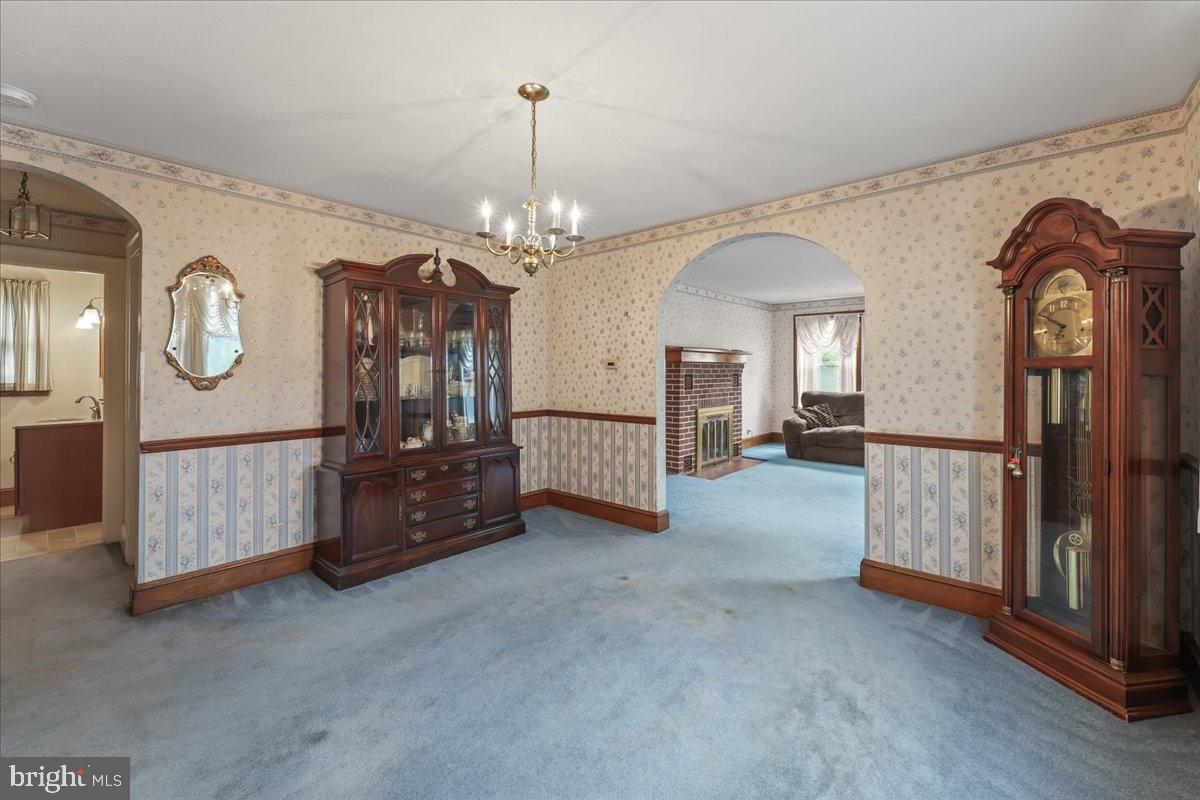 19 West Upper Ferry Road Ewing, NJ 08628 - Photo 23 of 43 Dining Room