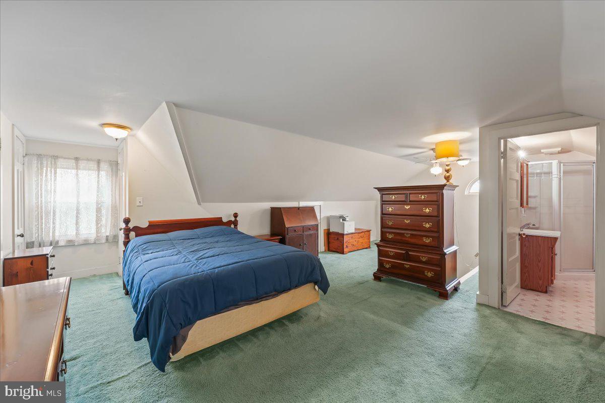 19 West Upper Ferry Road Ewing, NJ 08628 - Photo 33 of 43 Master Bedroom