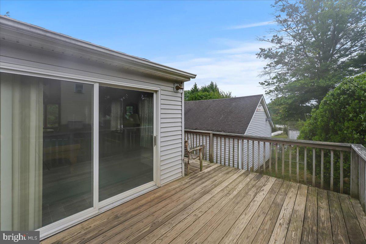 19 West Upper Ferry Road Ewing, NJ 08628 - Photo 36 of 43 Deck