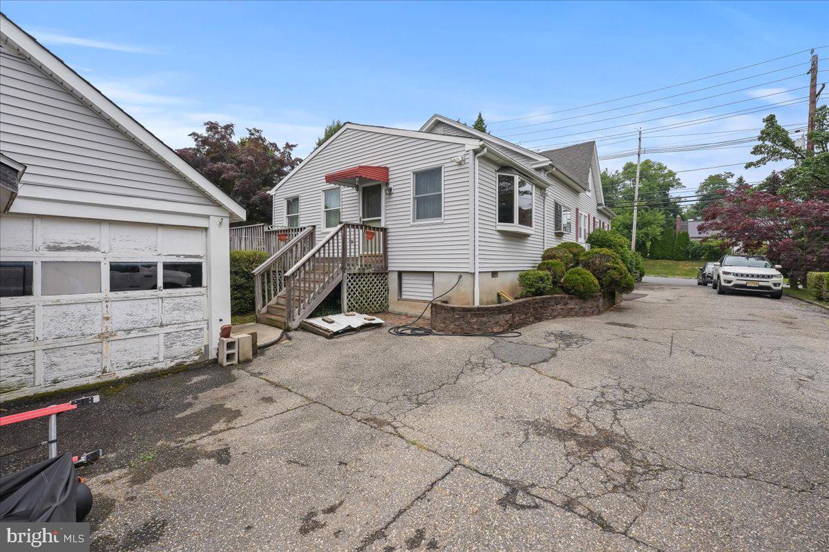 19 West Upper Ferry Road Ewing, NJ 08628 - Photo 5 of 43 Back of house