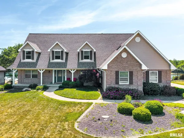 $599,000 | 2008 Susan Hope Drive, Pekin, IL 61554
