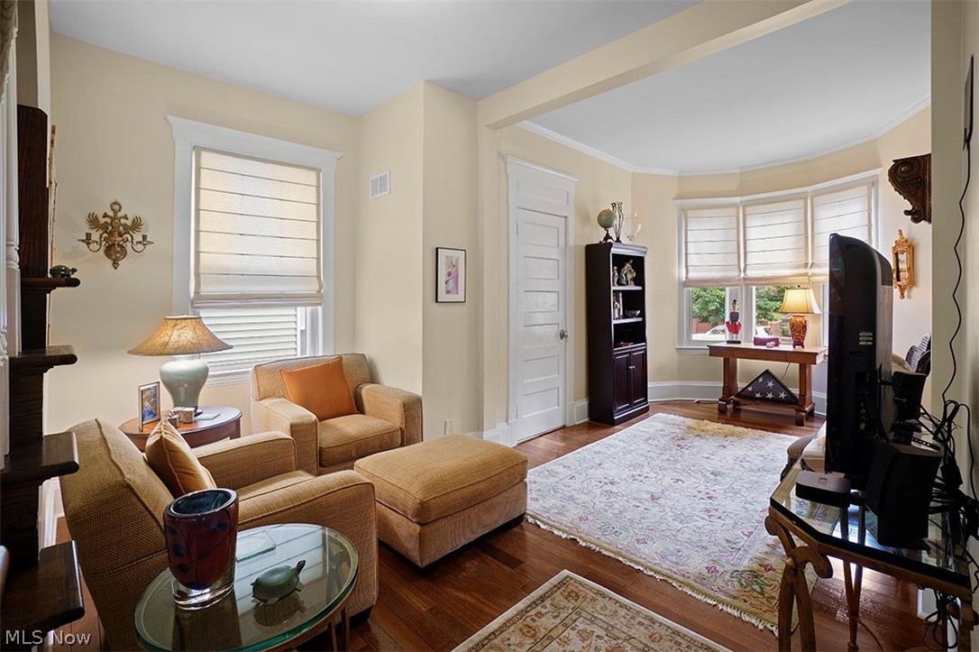 2082 Murray Hill Road Cleveland, OH 44106 - Photo 10 of 35