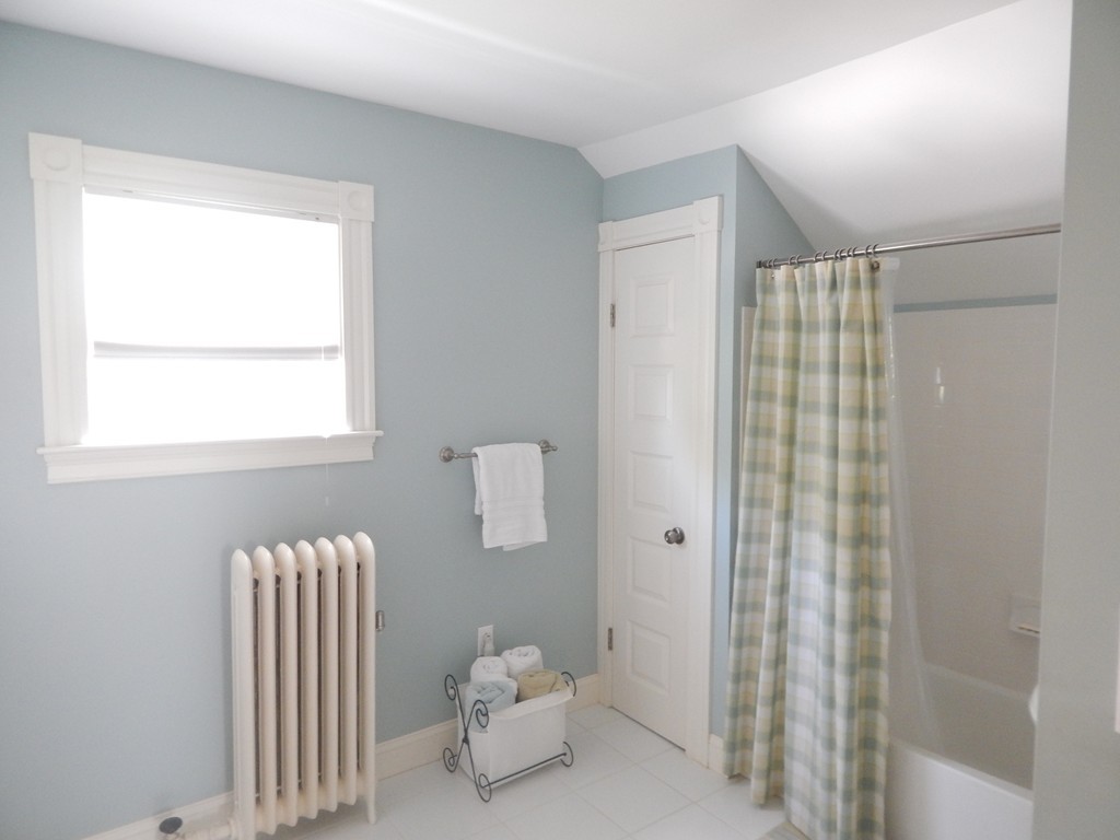 232 Mt Pleasant Street Fall River, MA 02720 - Photo 11 of 14