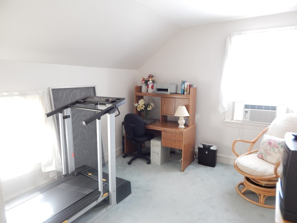 232 Mt Pleasant Street Fall River, MA 02720 - Photo 13 of 14