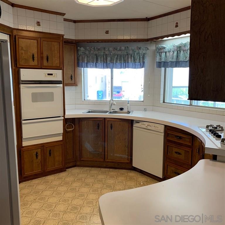 15420 Olde Highway 80 El Cajon, CA 92021 - Photo 6 of 25