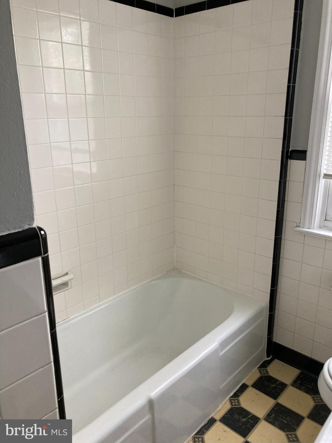 254 Wyoming Avenue, Unit B Audubon, NJ 08106 - Photo 3 of 4 Bath