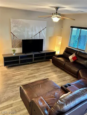 $2,600 | 372 Clown Creek Street, Henderson, NV 89014