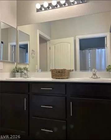 $2,600 | 372 Clown Creek Street, Henderson, NV 89014