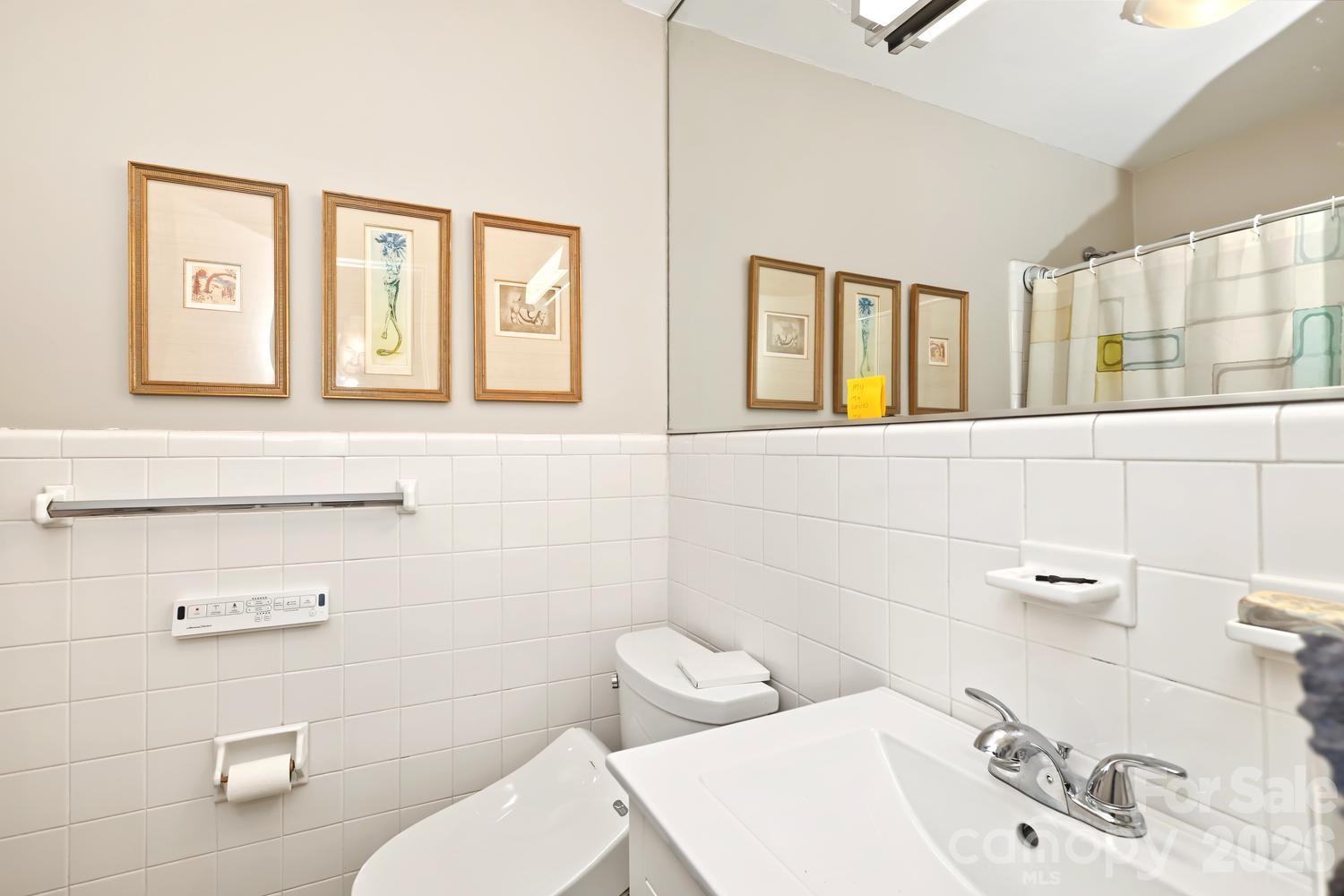 1300 Queens Road, Unit 219 Charlotte, NC 28207 - Photo 11 of 24 Gallery Image 11