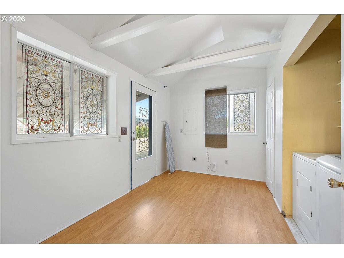 1401 South Water Street Silverton, OR 97381 - Photo 20 of 35