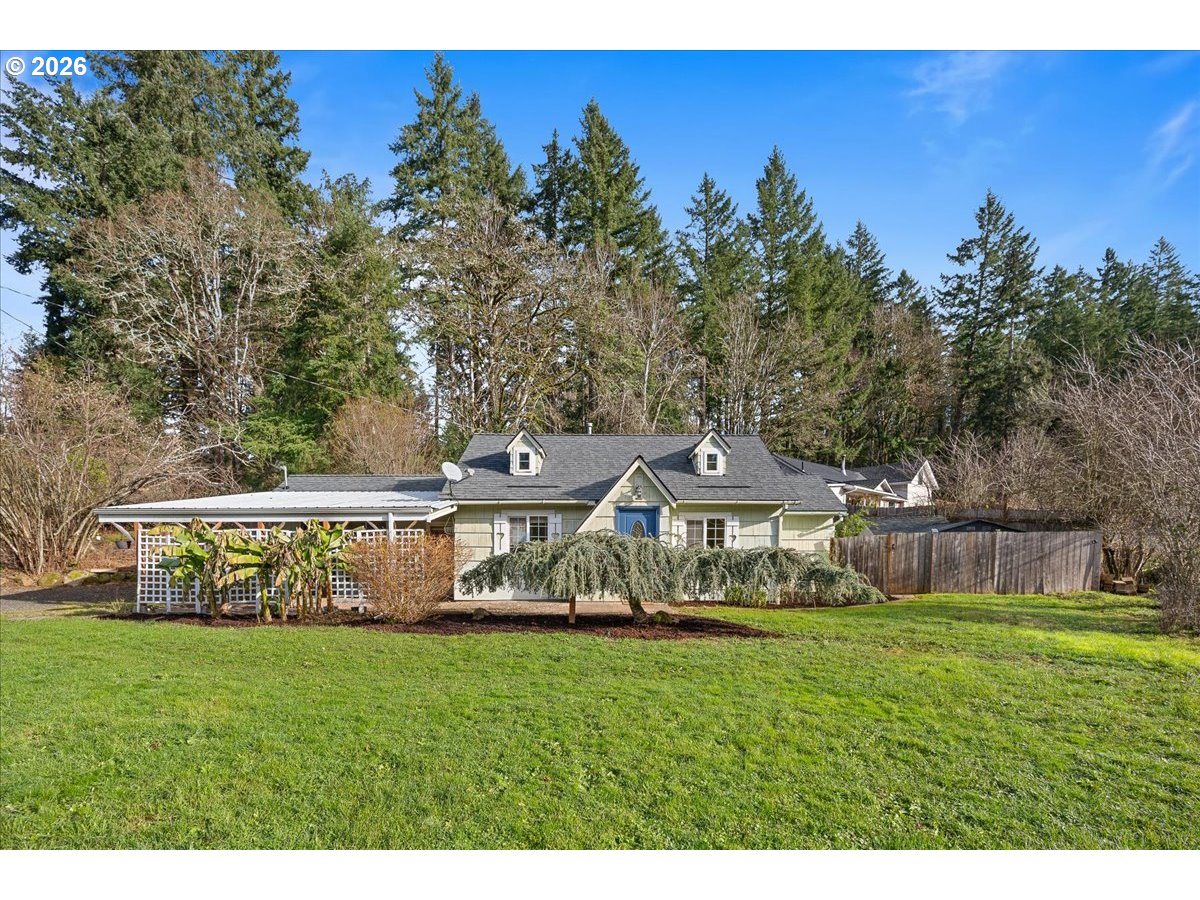 1401 South Water Street Silverton, OR 97381 - Photo 2 of 35