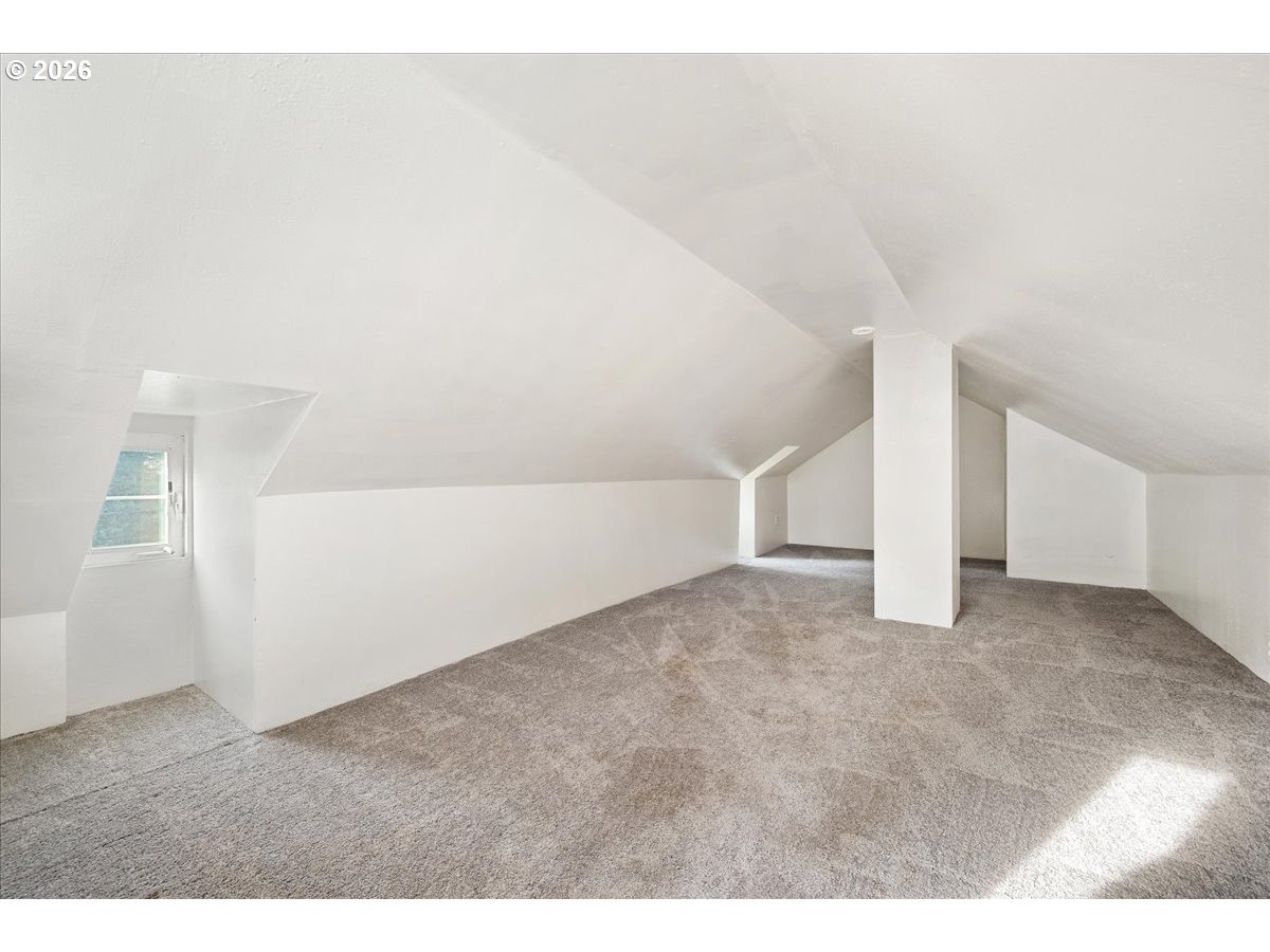 1401 South Water Street Silverton, OR 97381 - Photo 22 of 35