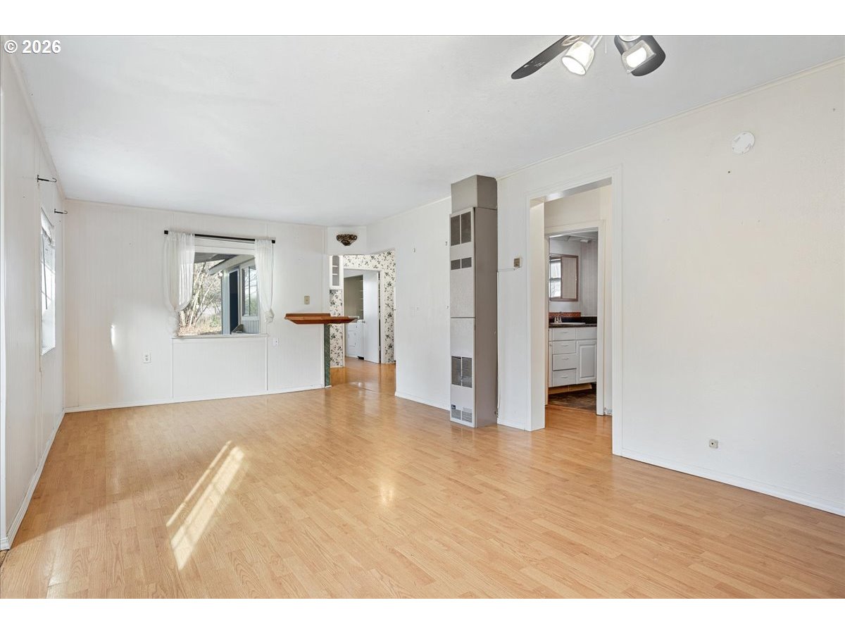 1401 South Water Street Silverton, OR 97381 - Photo 7 of 35