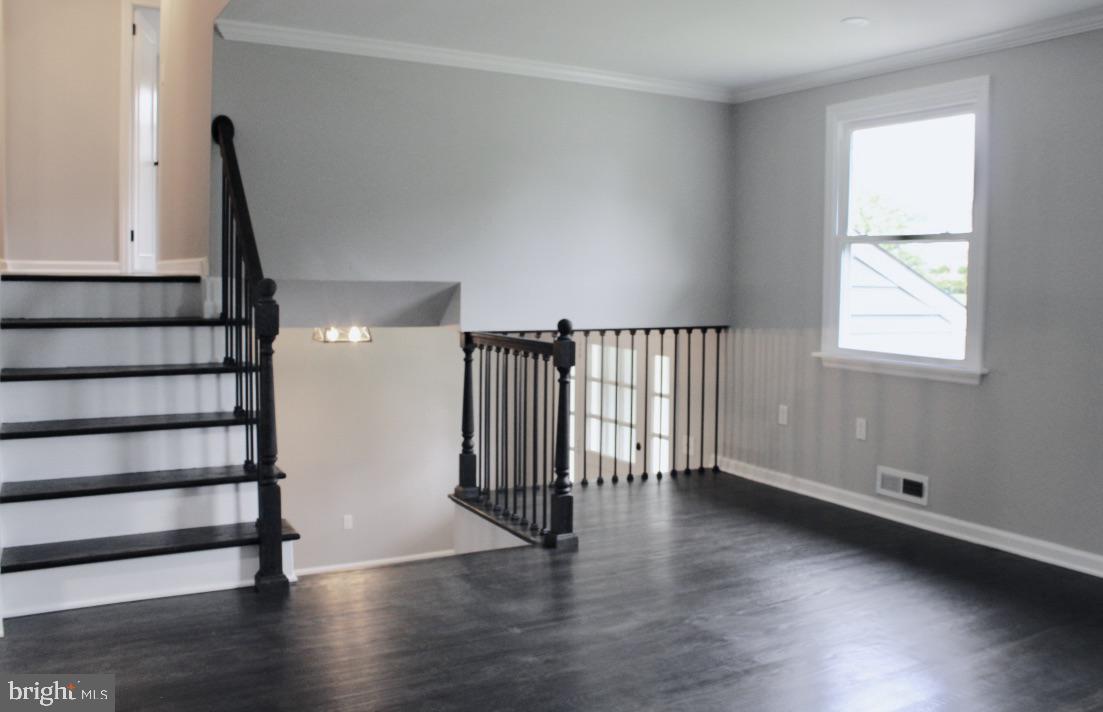 30 Hillside Road Stratford, NJ 08084 - Photo 3 of 28