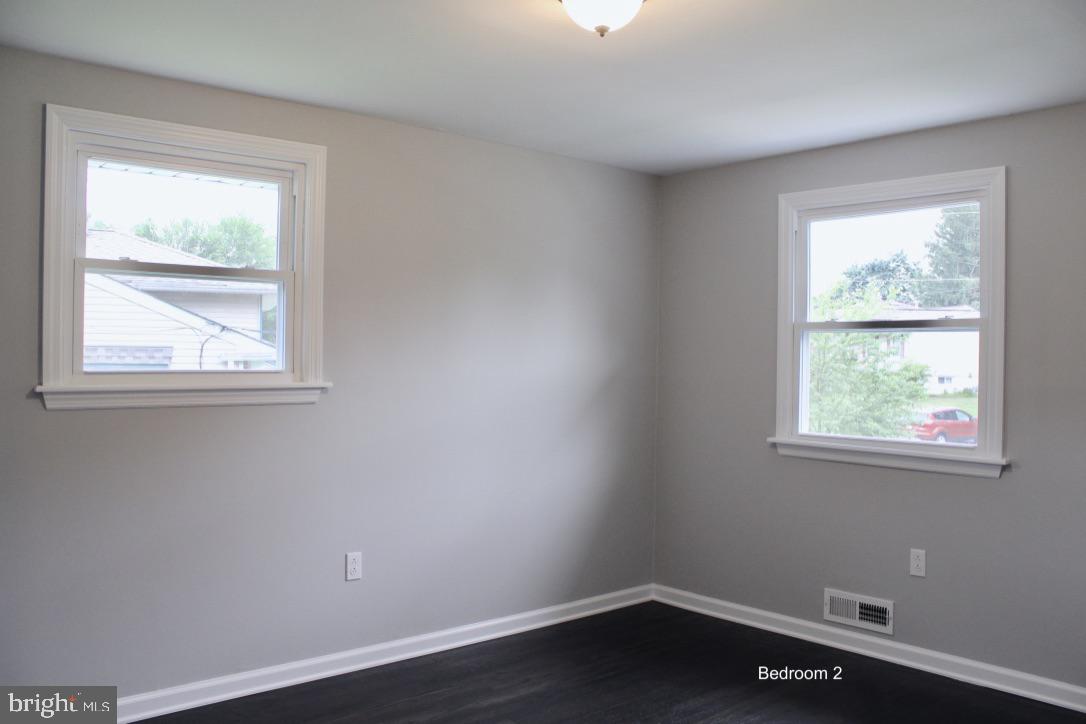 30 Hillside Road Stratford, NJ 08084 - Photo 10 of 28