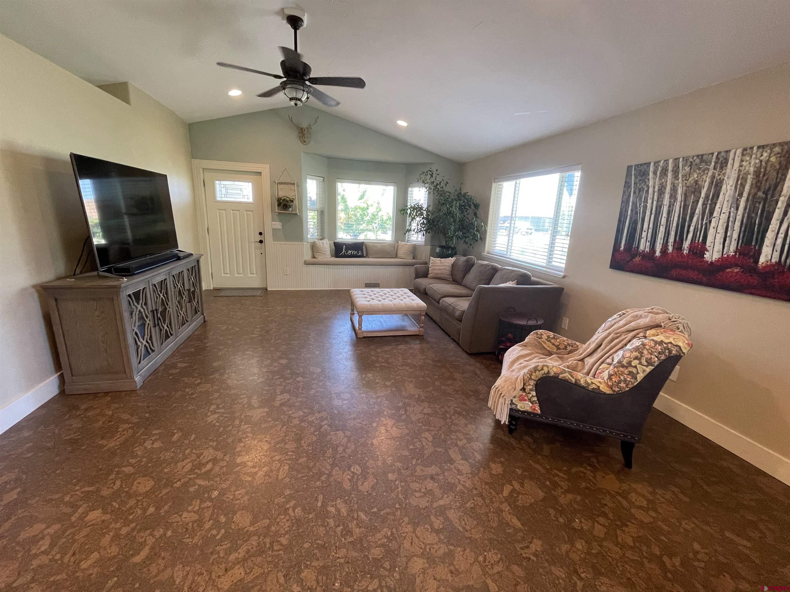 825 Hickory Ridge Bayfield, CO 81122 - Photo 4 of 24 Gallery Image 4