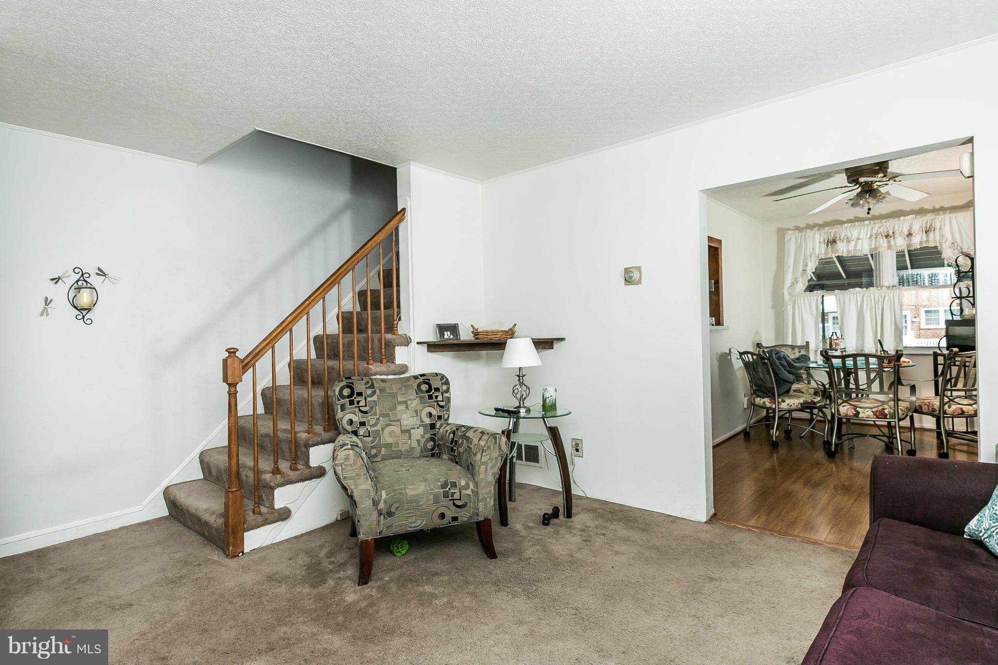 428 Trappe Road Baltimore, MD 21222 - Photo 6 of 30 a living room with furniture and a potted plant