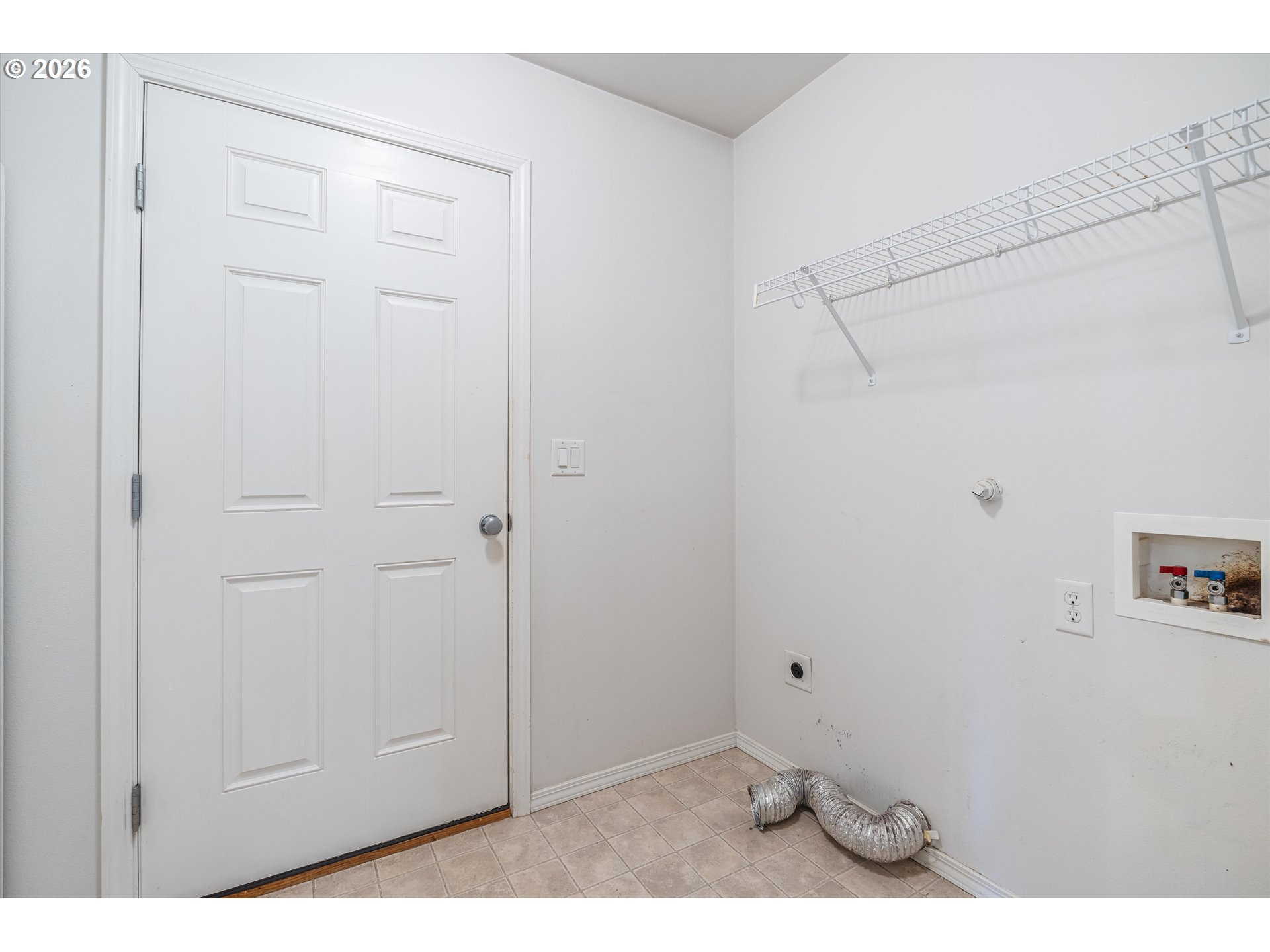 1407 Southeast 7th Avenue Canby, OR 97013 - Photo 17 of 31 a view of small space