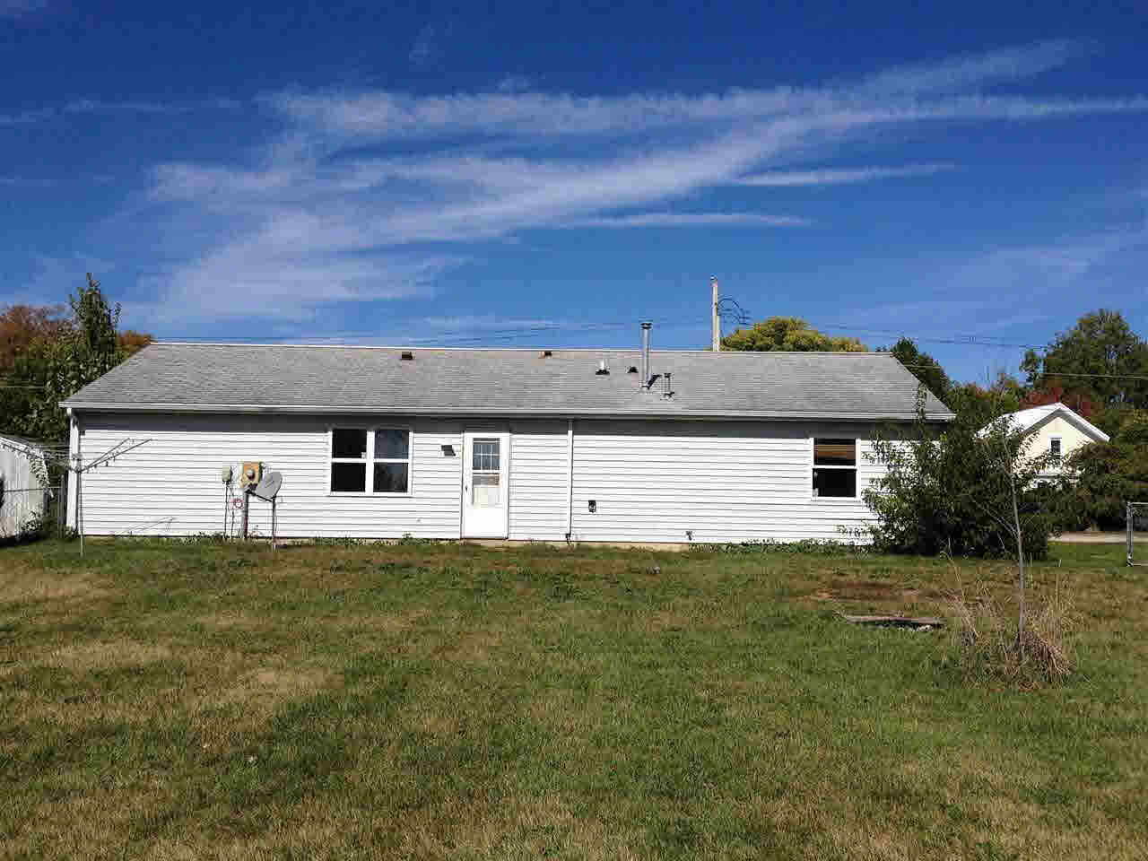 447 Grant Street Rome City, IN 46784 - Photo 3 of 4 Gallery Image 3