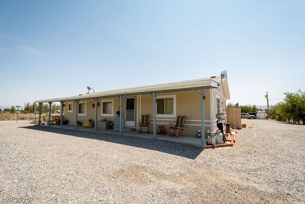 2821 Retread Road Pahrump, NV 89048 - Photo 6 of 26 Gallery Image 6